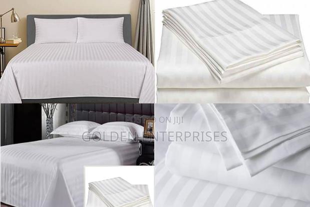 4pcs White Stripped Besheet Set, 2 Bedsheet, 2 Pillowcases
