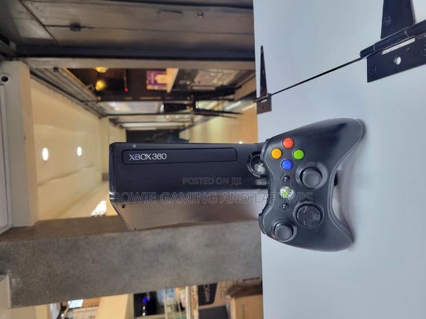 XBOX 360 Chipped With 14 Games - thumbnail 4