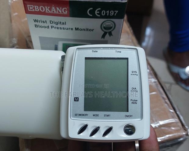 Wrist Blood Pressure Monitor BK6023 - thumbnail 3