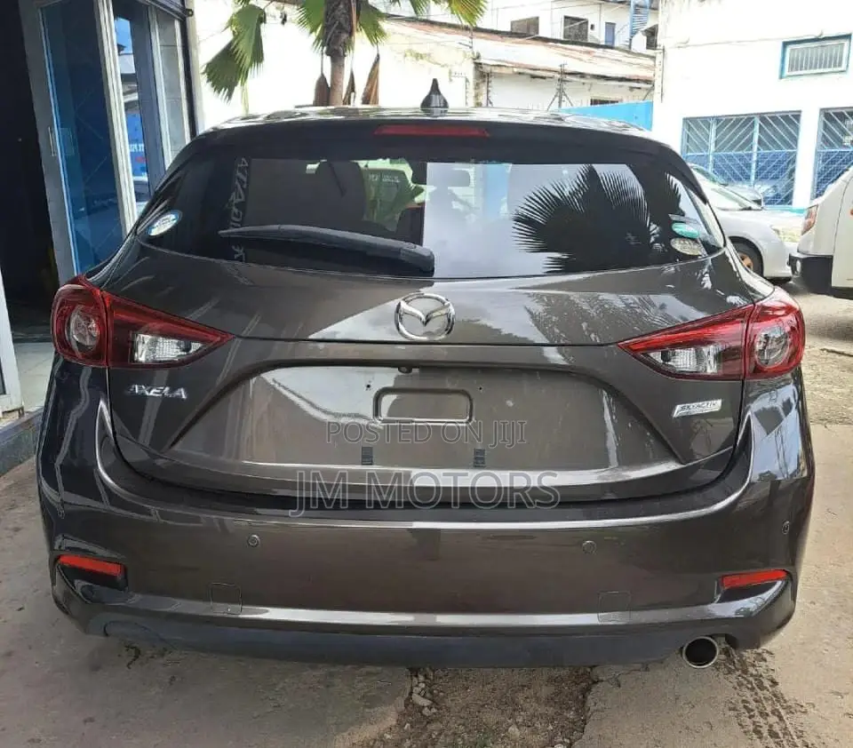 Mazda Axela 2018 Gray