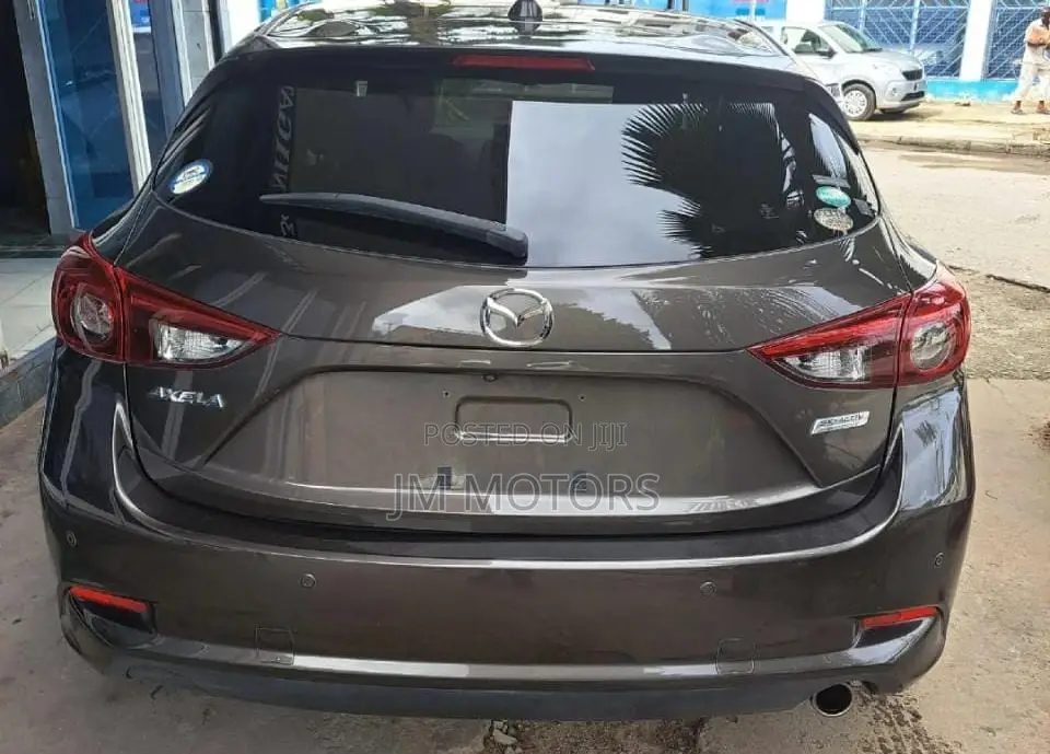 Mazda Axela 2018 Gray