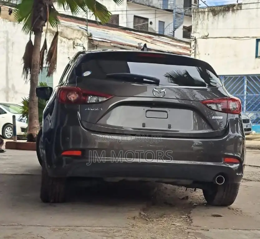 Mazda Axela 2018 Gray