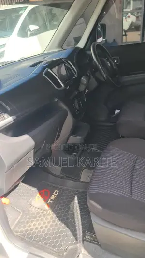 Suzuki Solio 2015 White