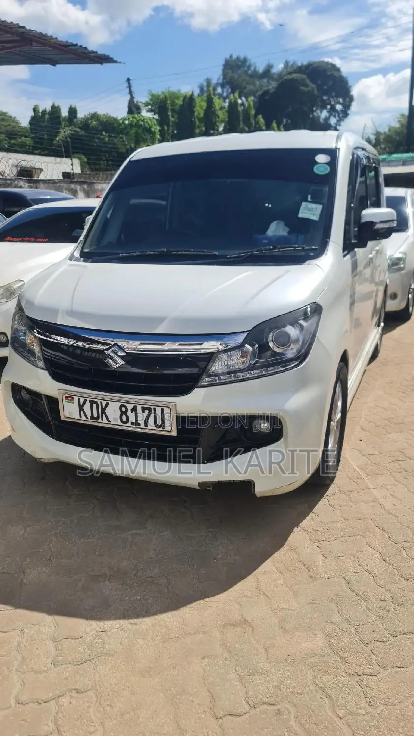 Suzuki Solio 2015 White