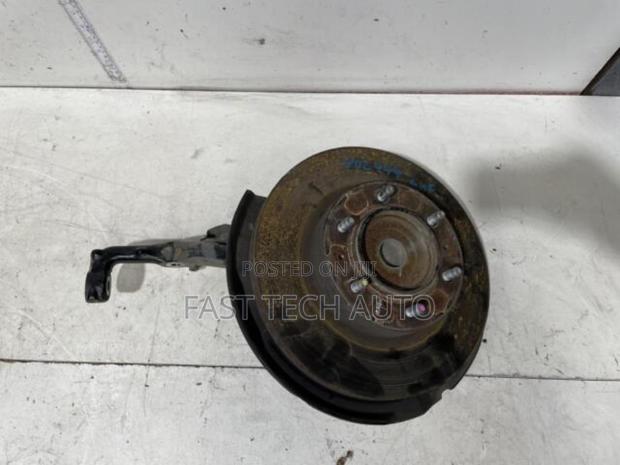 Front Complete Hub Hilux Vigo D-4d Available