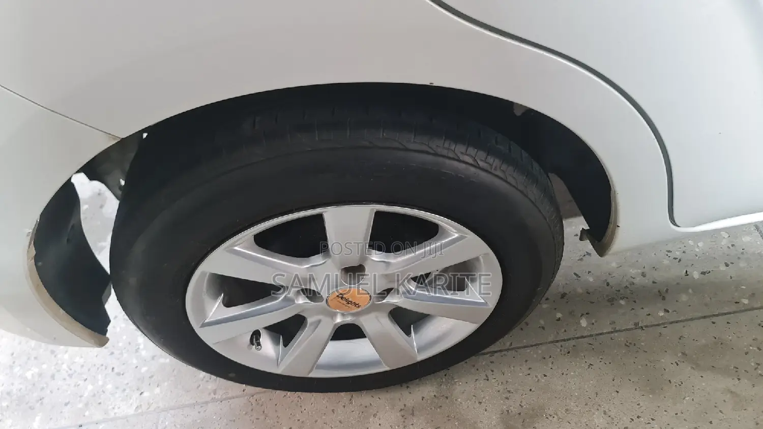 Toyota Spade 2016 White