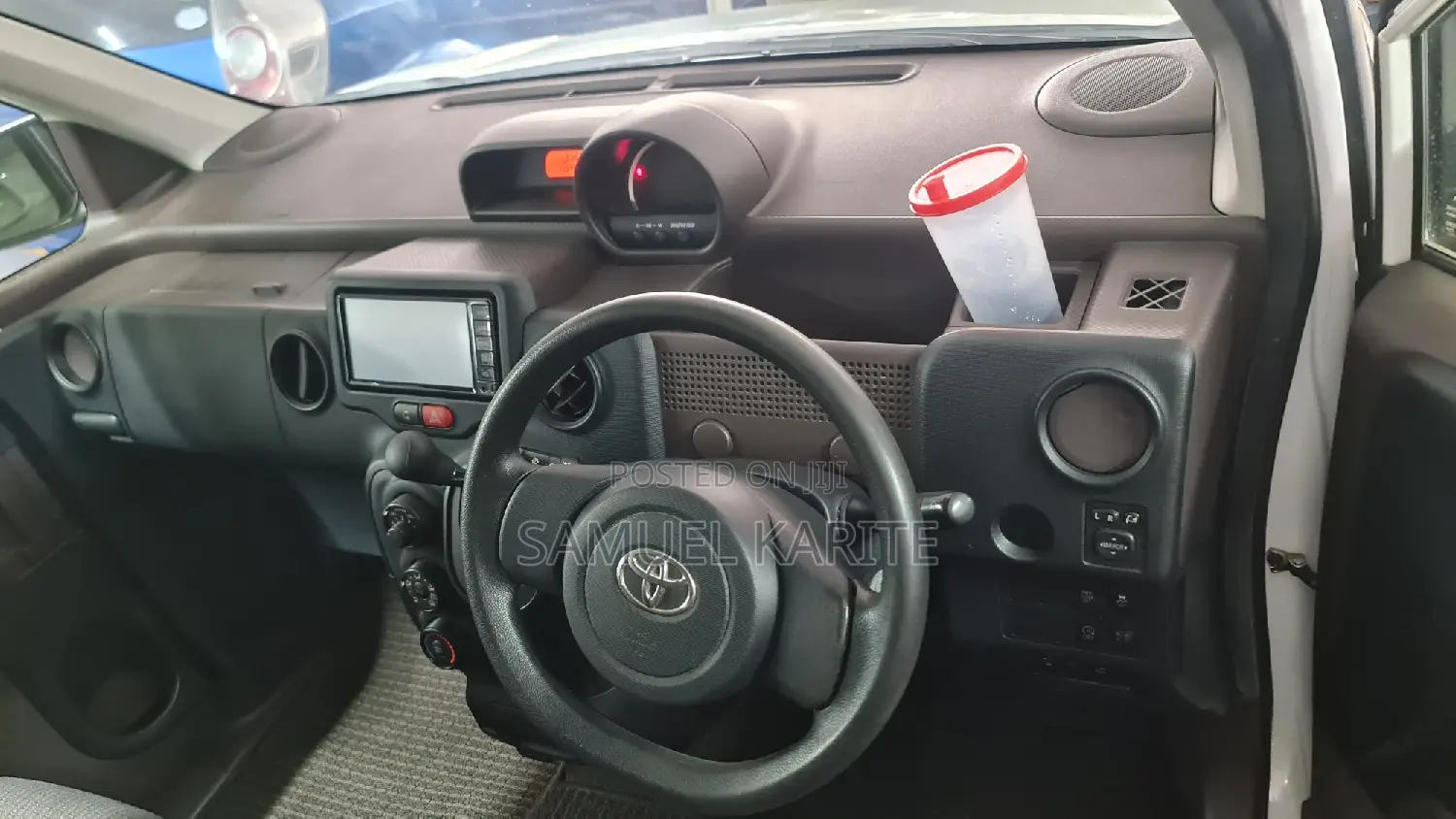 Toyota Spade 2016 White