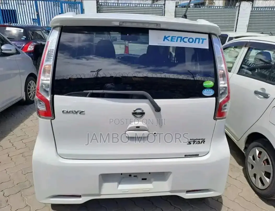 Nissan Dayz 2017 White