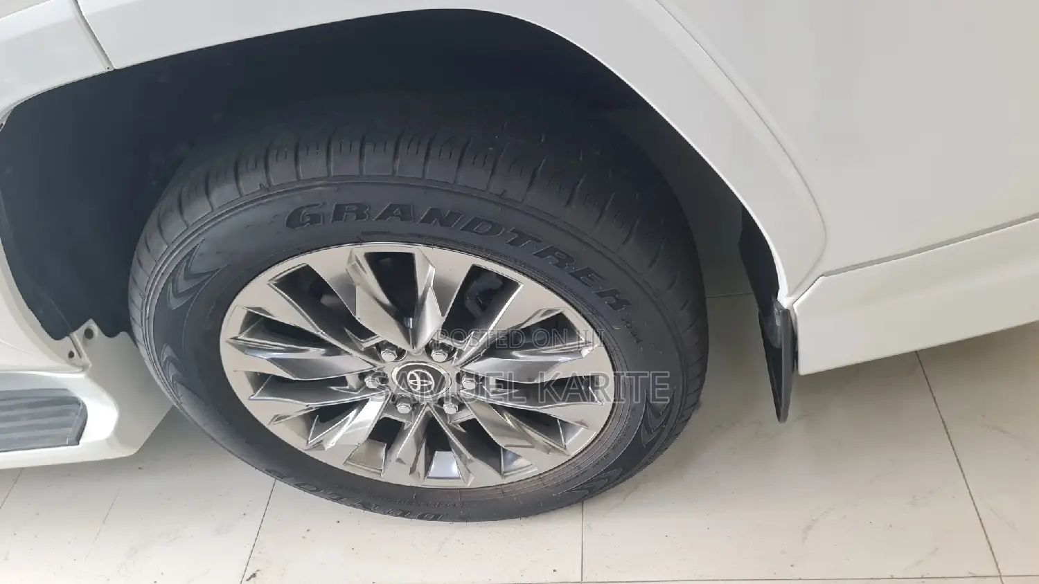 Toyota Land Cruiser 2023 White
