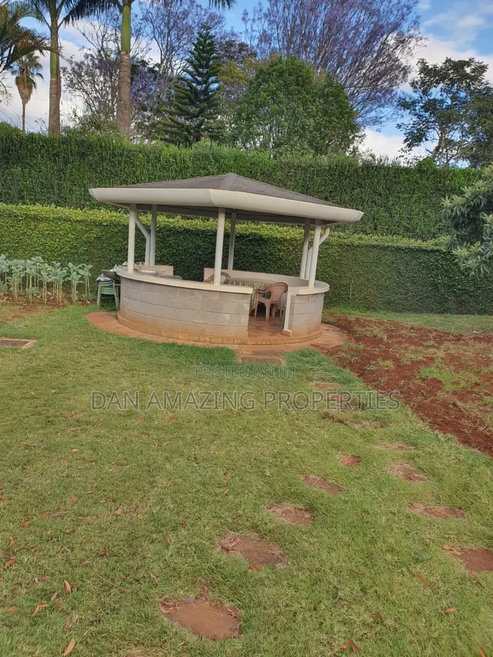 4bdrm Maisonette in Runda Driv 1/2 Acre for sale