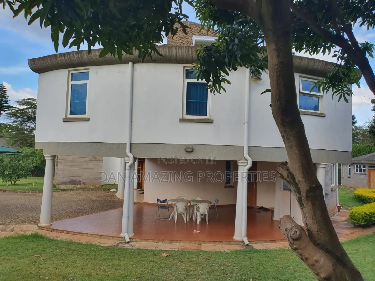 4bdrm Maisonette in Runda Driv 1/2 Acre for sale
