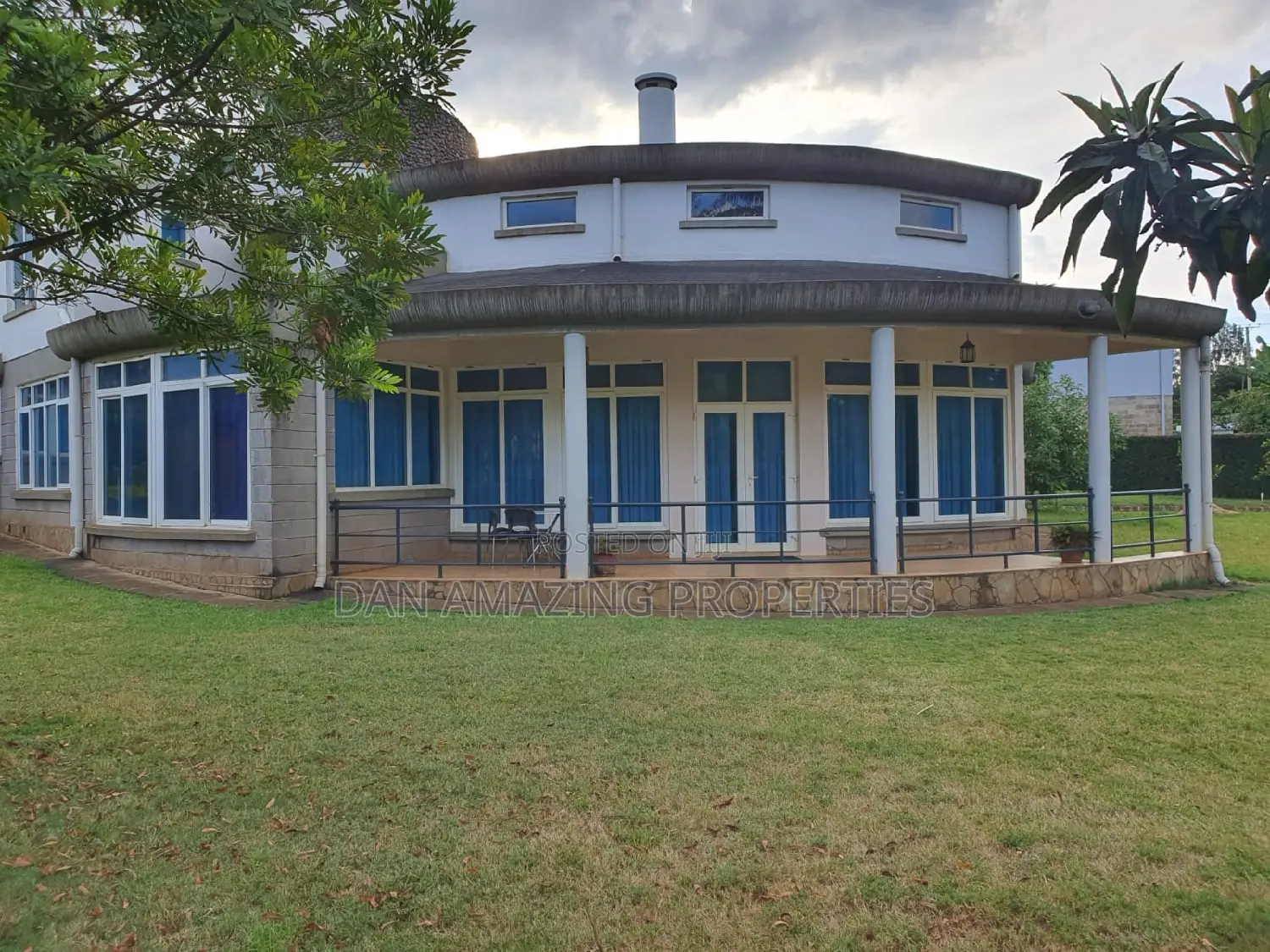 4bdrm Maisonette in Runda Driv 1/2 Acre for sale