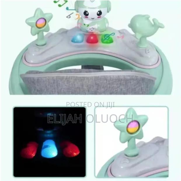Round Baby Walker - thumbnail 3