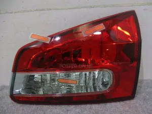 Nissan Wingroad Boot Light