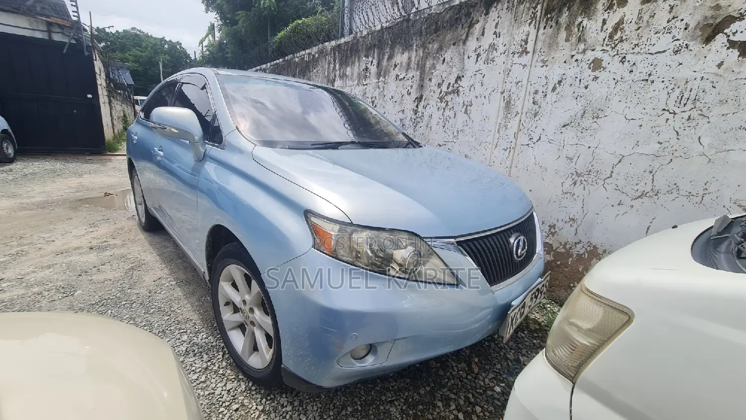 Lexus RX270 2011 Blue