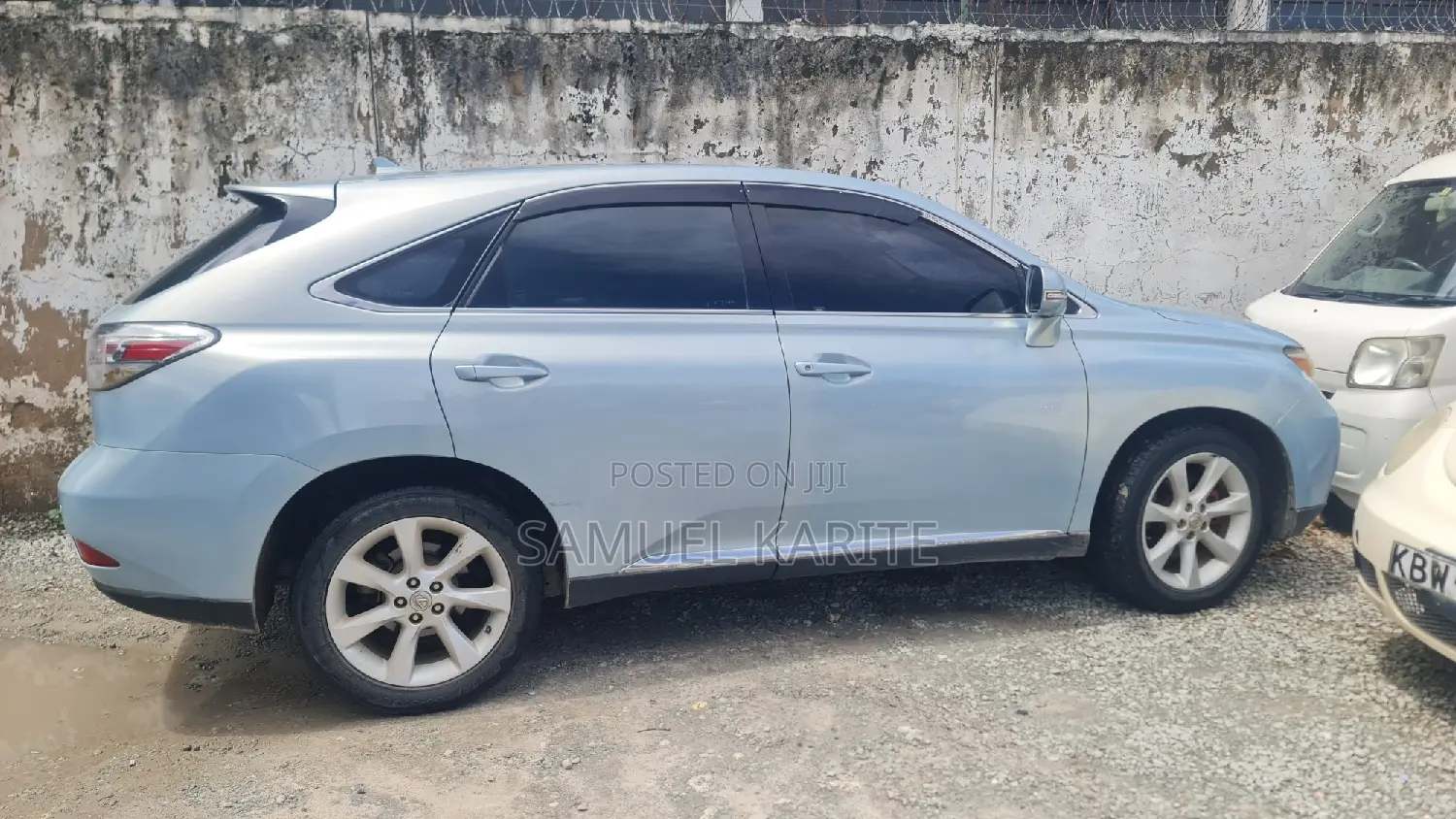 Lexus RX270 2011 Blue