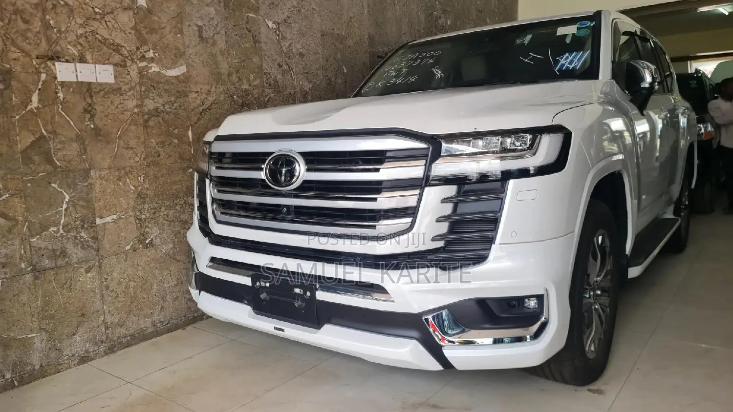 Toyota Land Cruiser 2023 White