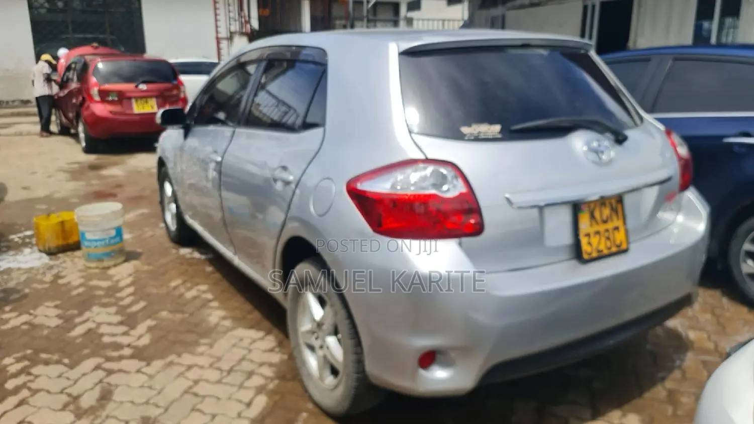 Toyota Auris 2010 Silver