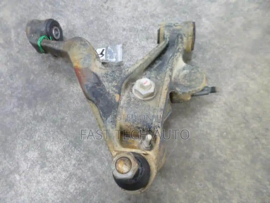 Lower Control Arms Isuzu Elfu