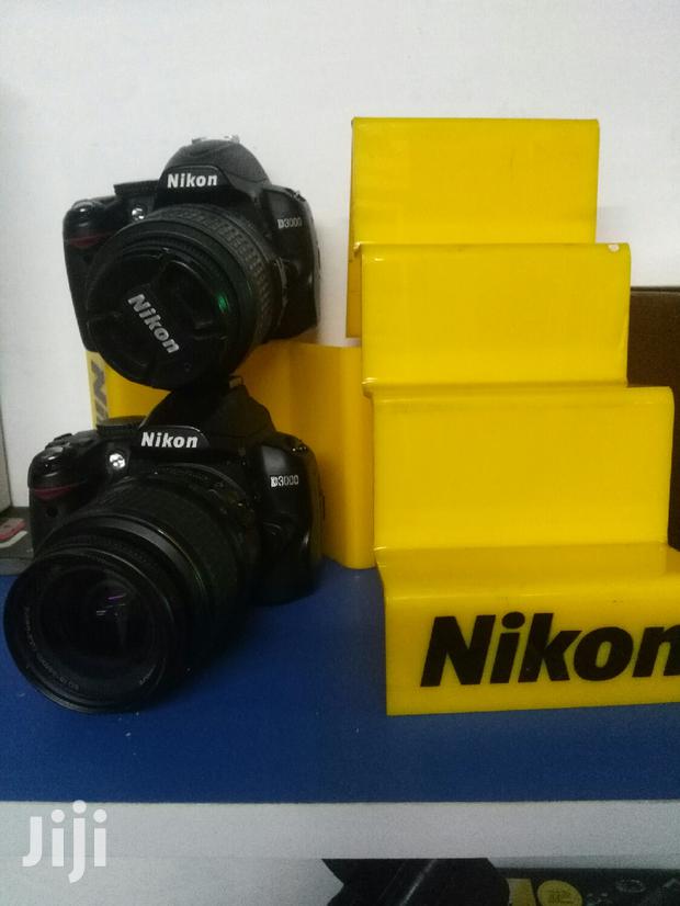 Nikon D3000 Pro Camera - thumbnail 4