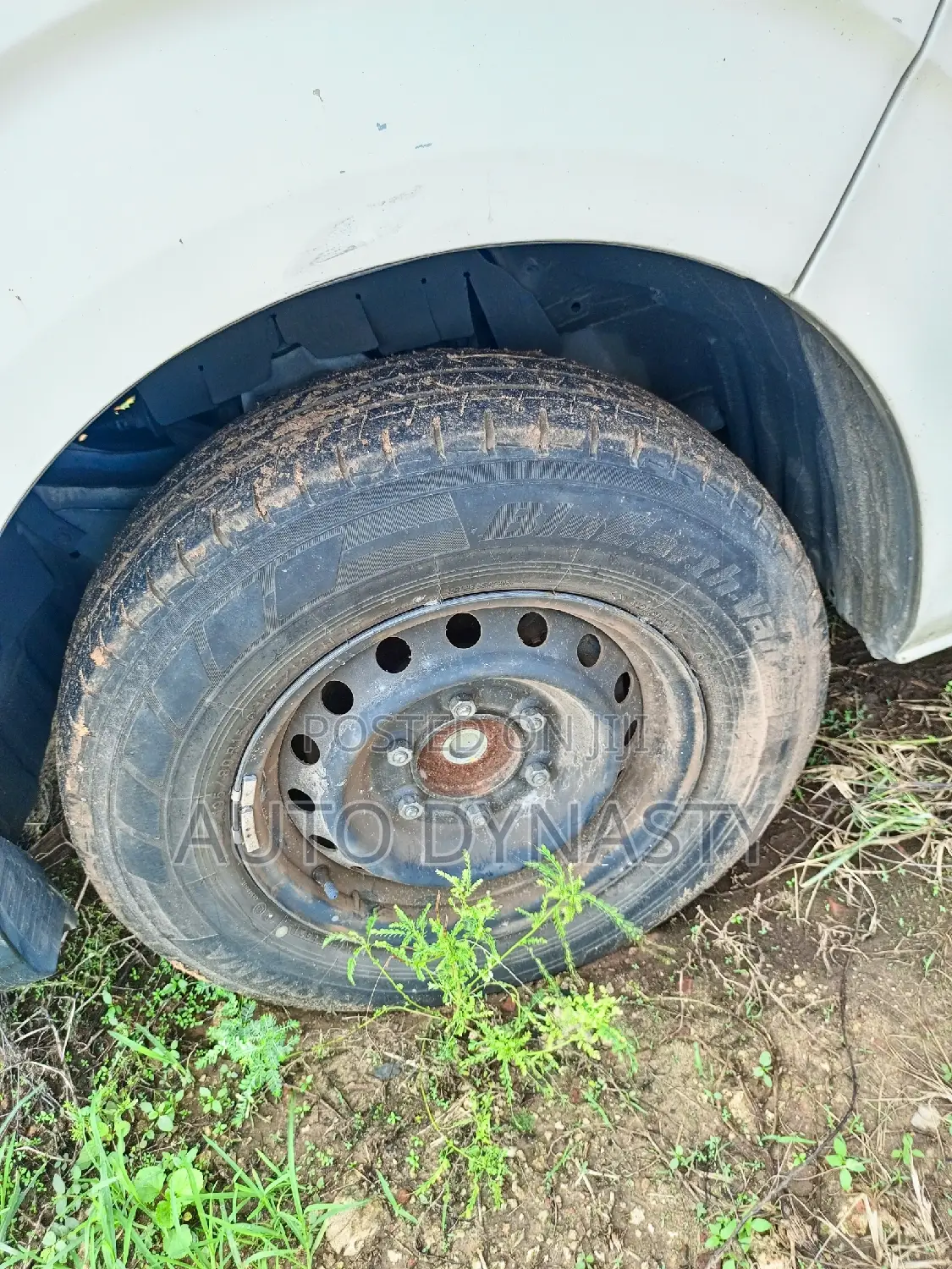 Toyota HiAce 2017 White