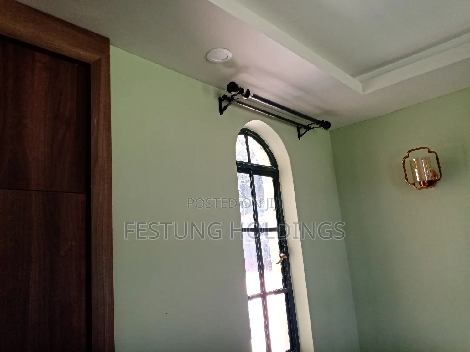 Gypsum Ceiling and Curtain Rods Fitting