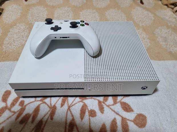 Xbox 1 S, 1 TB, - thumbnail 2