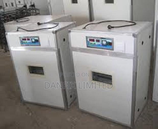 High Hatching Rates 528 Eggs Incubators (90%)Hatching Rate - main view