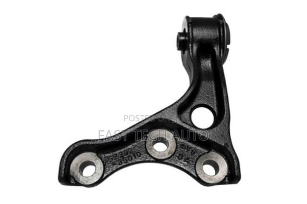 Front Differential Mount Prado J95