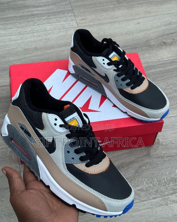 Nike Air Max 90 Sneakers - main view