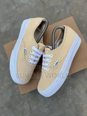 Cuodroy Vans