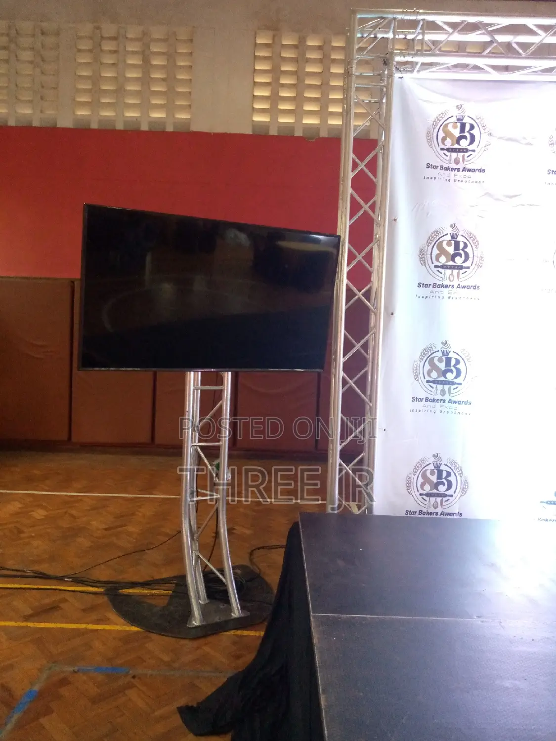 65 Inch Tv Screens for Hire Available in Events