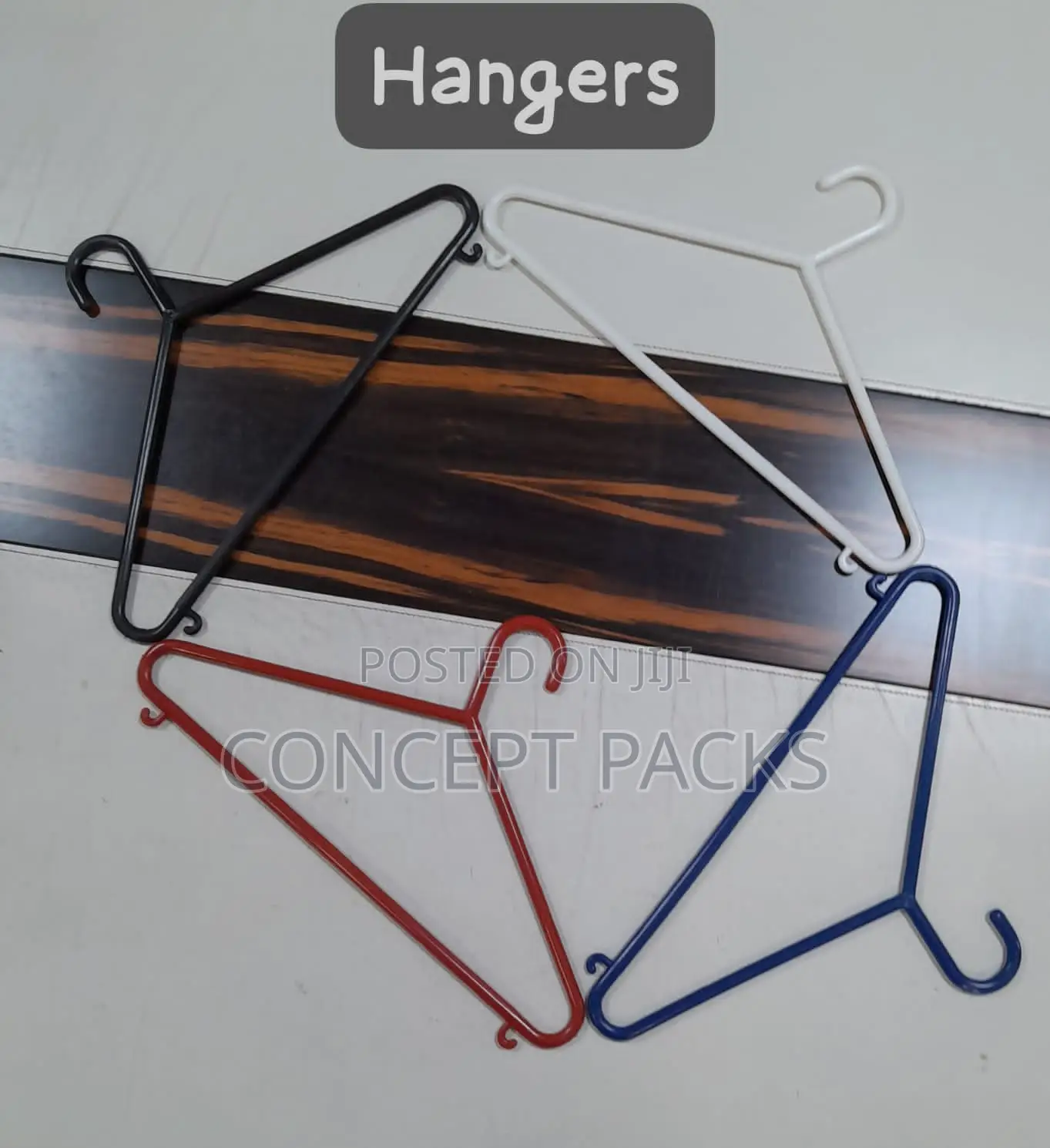 120 PCS Plastic Hanger Adix Brand.