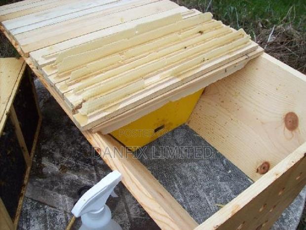 Kenya Top Bar Hive(K.T.B.H) With Queen Excluder