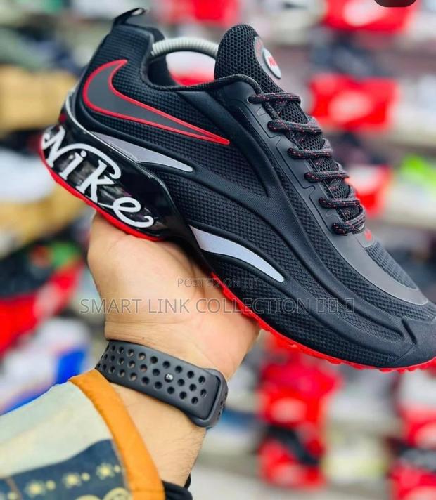 New Nike Max Shoe - thumbnail 2