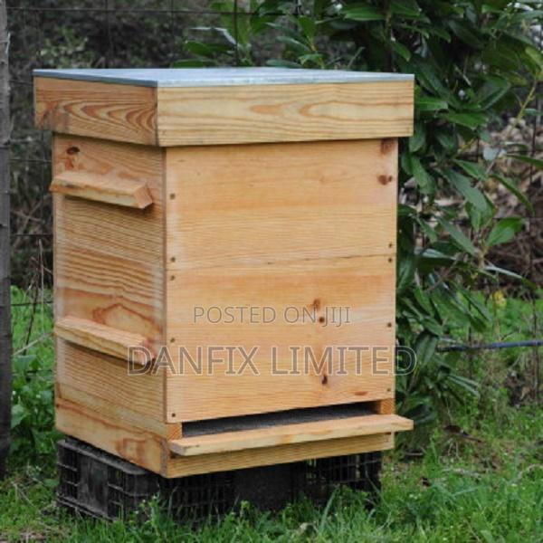 Langstroth Hardwood Hives
