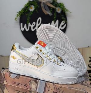 Nike Airforce Low Cut Nola Sneakers