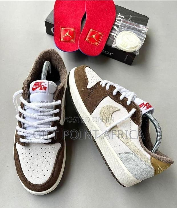 Nike Air Jordan Low Cut Unisex Sneakers - thumbnail 2