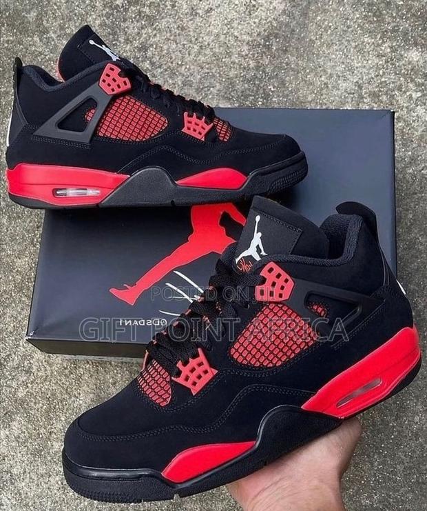 Air Jordan 4 Thunder Red Sneakers - thumbnail 2