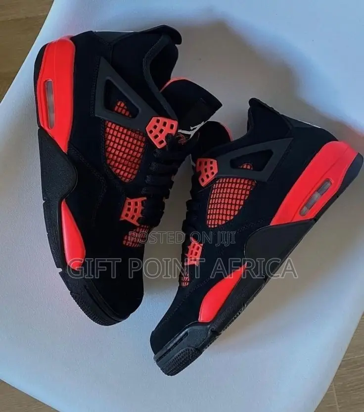 Air Jordan 4 Thunder Red Sneakers