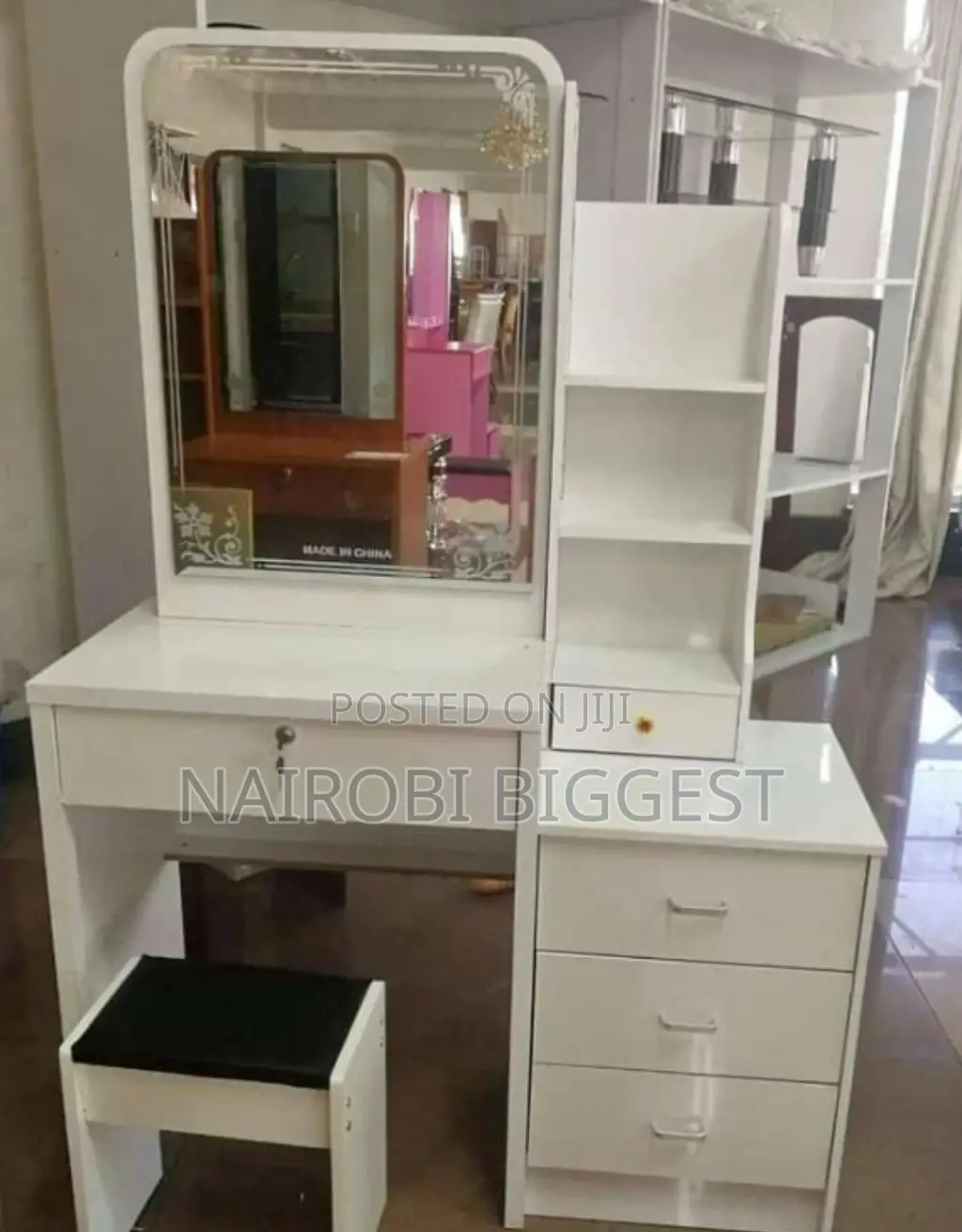 Dressing Table With Sliding Mirror