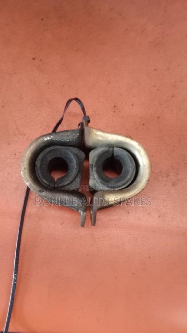 Demio 2005 Stabilizer D-bush - thumbnail 3