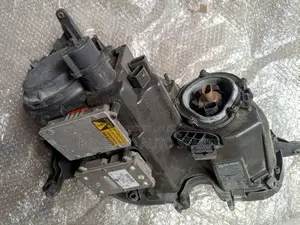 Mercedes Benz E-Class W211 Xenon Headlight Assembly
