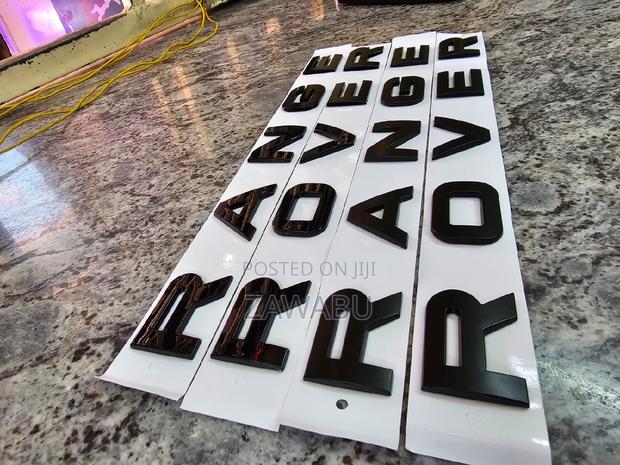 Range Rover Black Matt Shiny - thumbnail 2