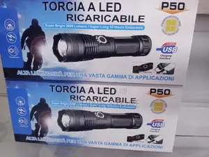 Torcia a Led Rechargeable Torch With Zooming Flashlight P50