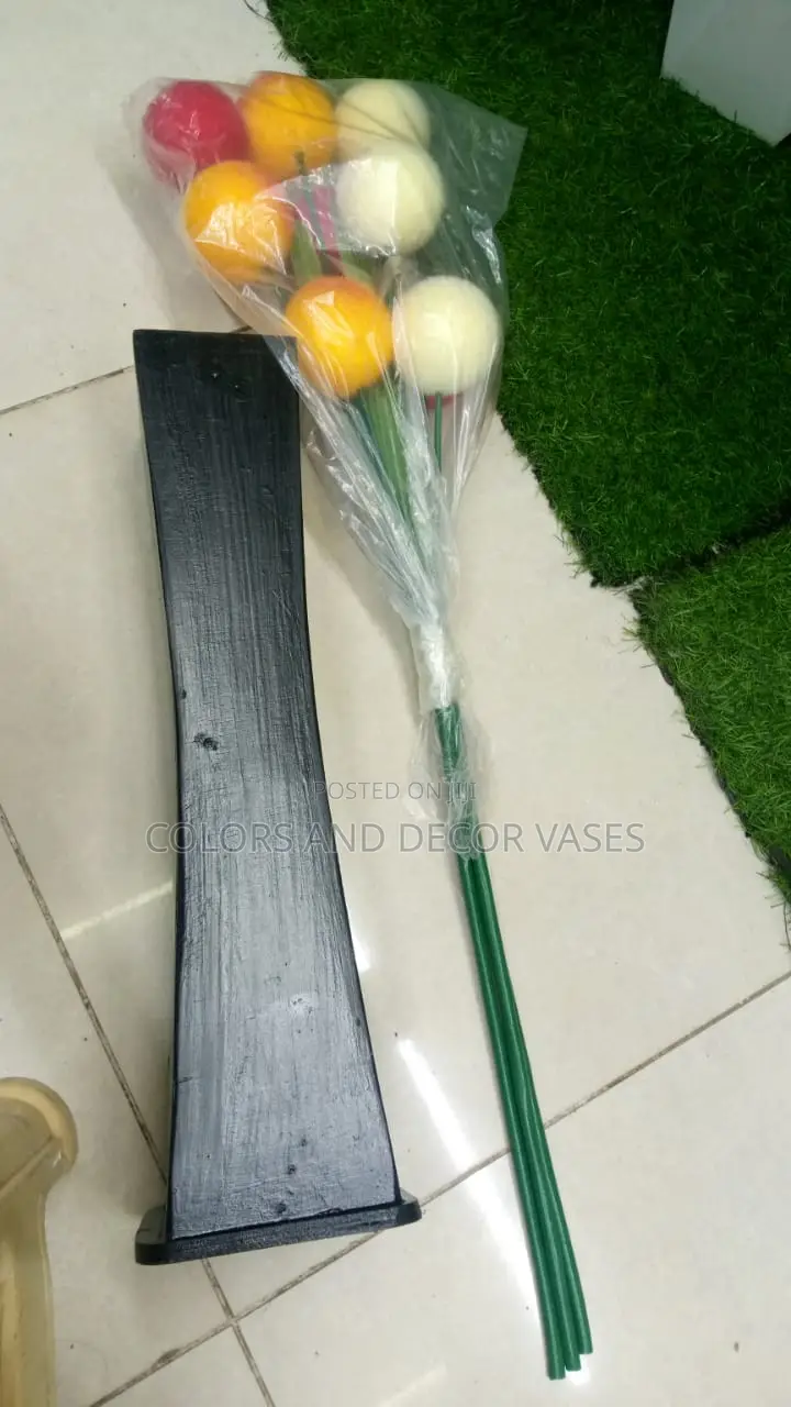 Vase and Ball Flowers