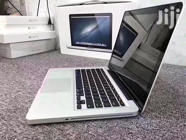 Laptop Apple MacBook Pro 4GB Intel Core i5 HDD 500GB - main view