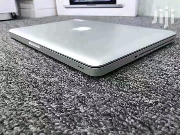 Laptop Apple MacBook Pro 4GB Intel Core I5 HDD 500GB - thumbnail 2
