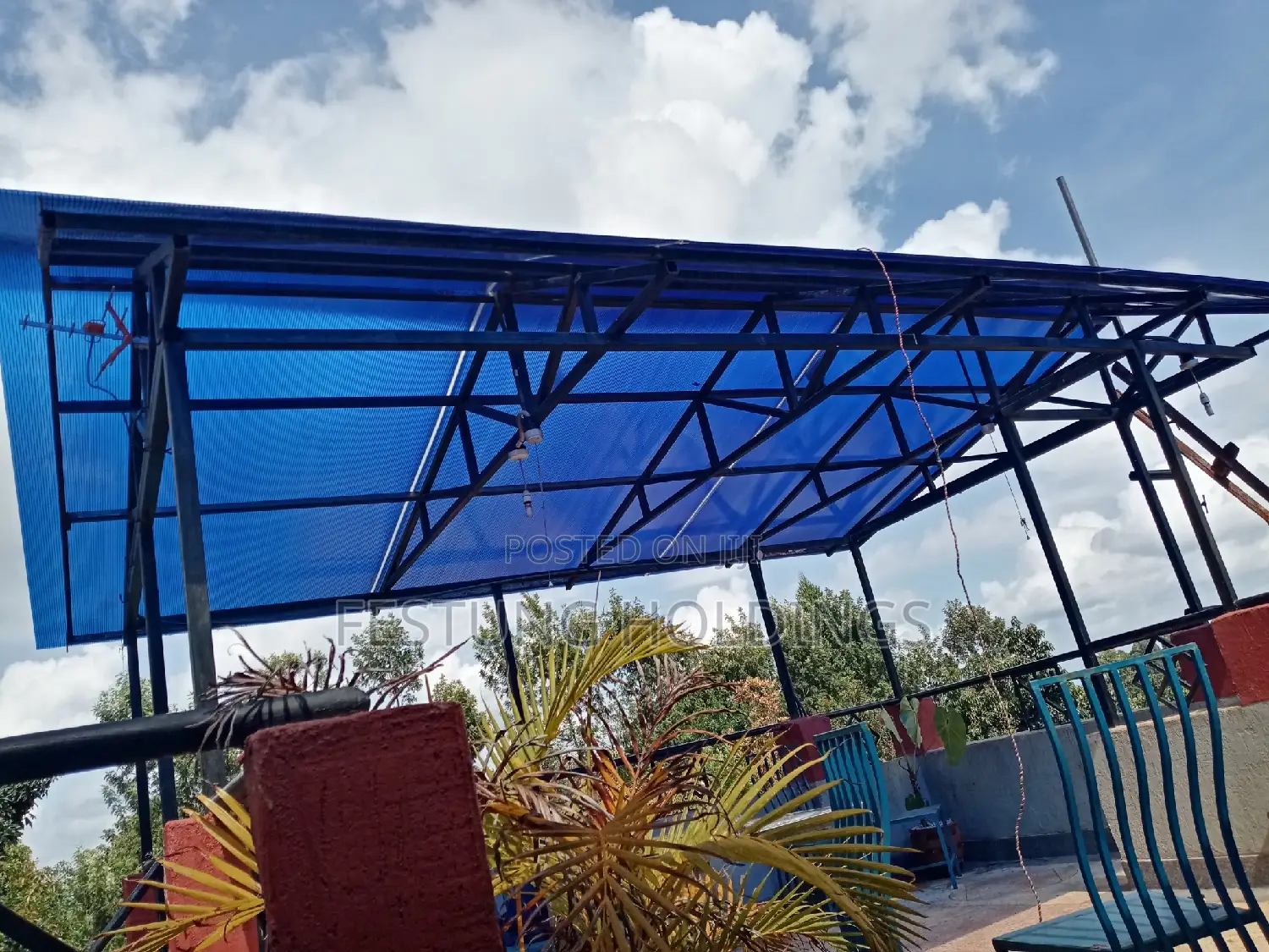 Relaxing Polycarbonate Shade