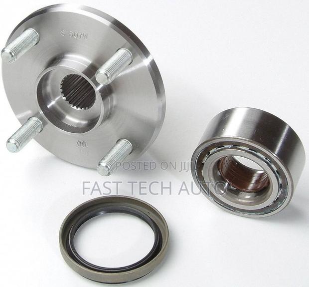 Front Right Wheel Hub Toyota Ae110, Ae100, 103 G-Touring - main view